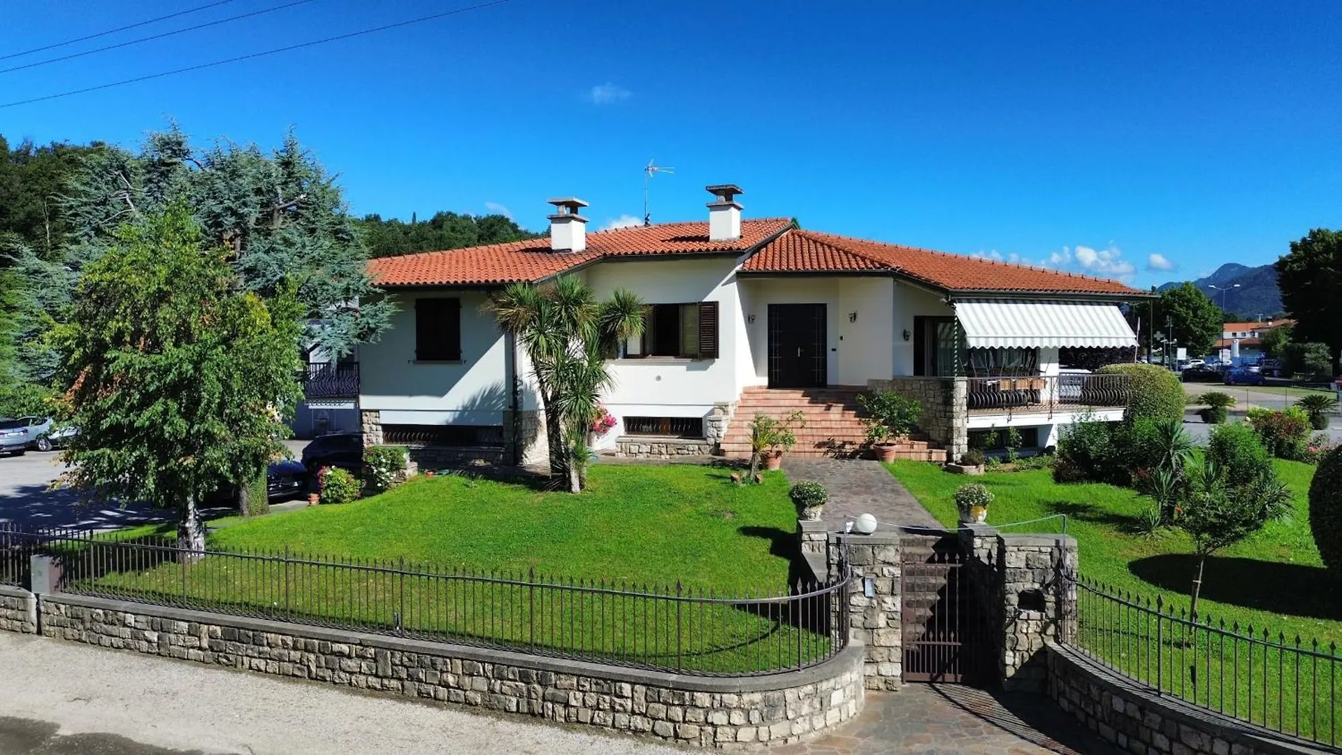 Villa Fiorita A Puegnago - Bgl elérhetőségei